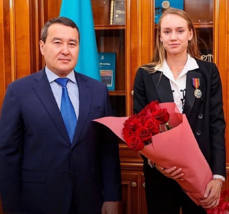 自然成为了 自然成为了