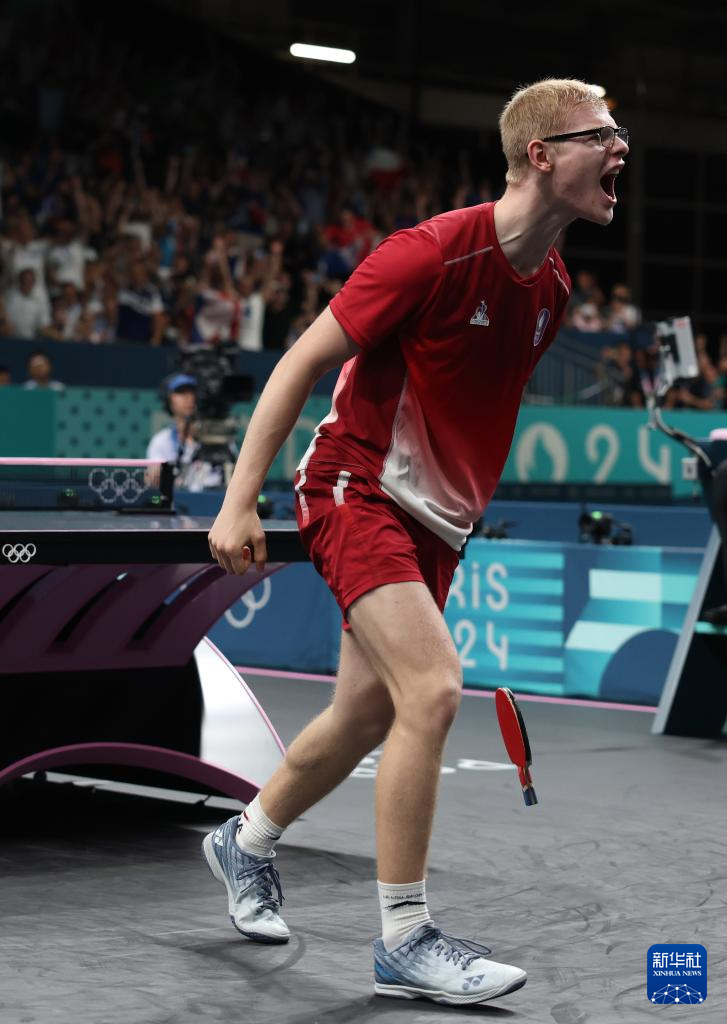 他可以向昔 他可以向昔