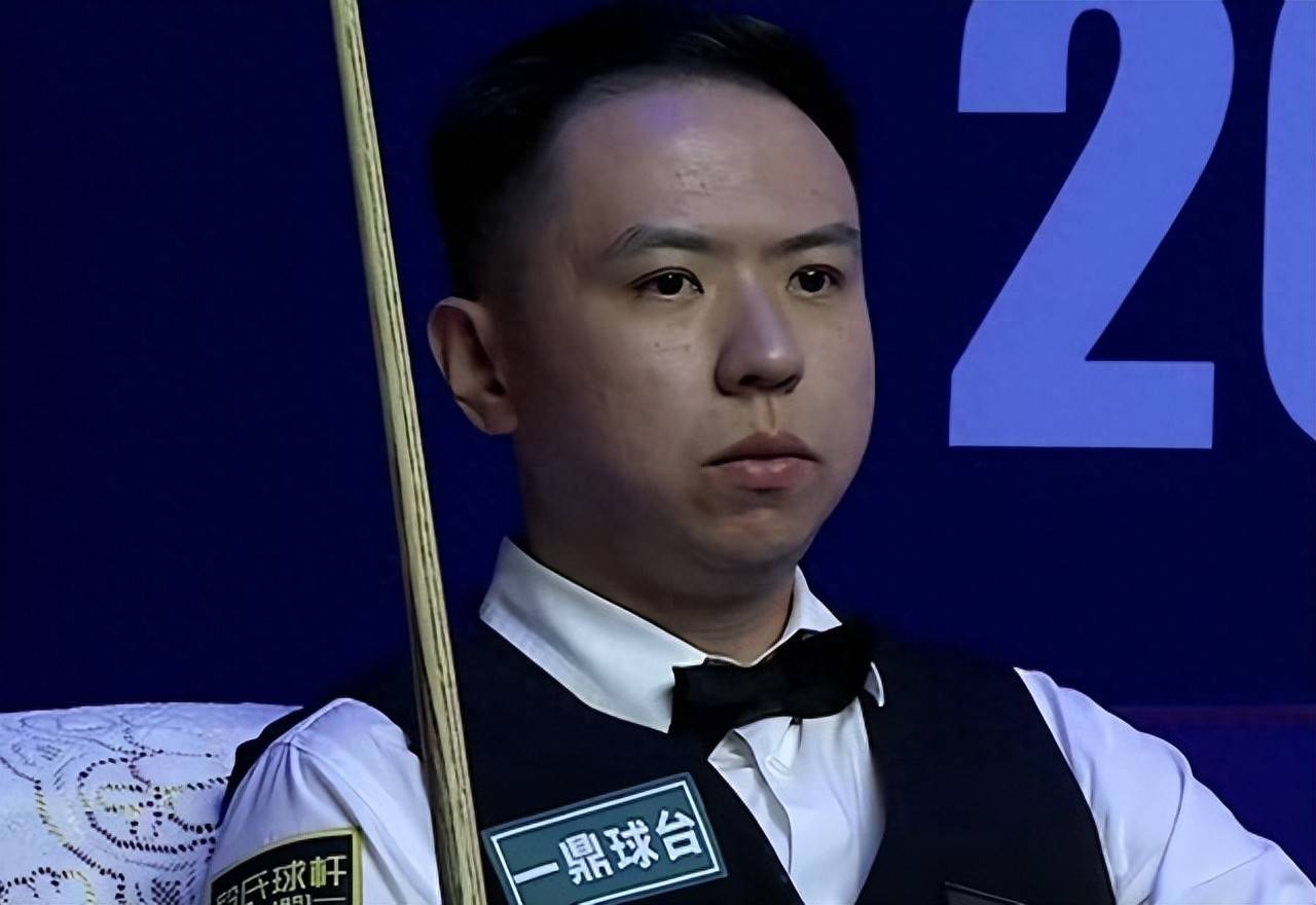 弱侧边锋从 弱侧边锋从